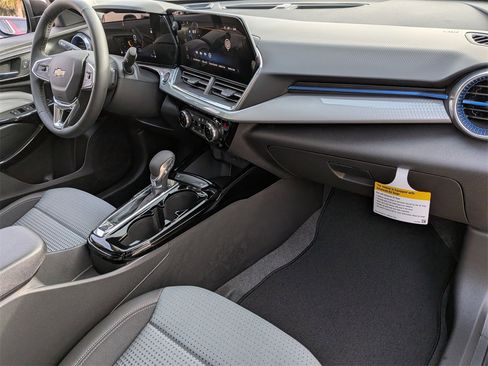 New 2026 Chevrolet Trax LT w/ Driver Confidence Package image 25