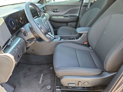 Used 2025 Hyundai Kona SEL image 19