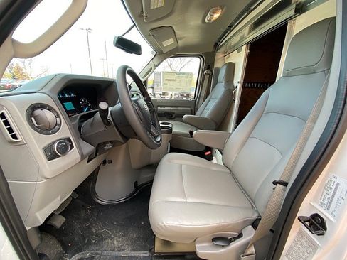 New 2025 Ford E-450 and Econoline 450 Super Duty w/ Power Equipment Group RWD image 18