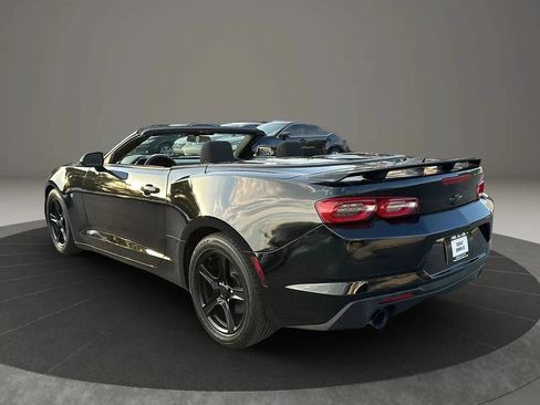 Used 2019 Chevrolet Camaro LT RWD image 9