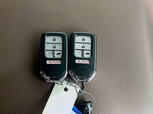 Certified 2024 Honda Passport EX-L image 32