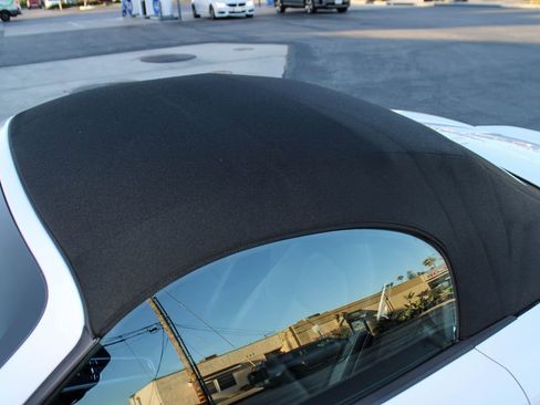 Used 2018 Porsche 718 Boxster RWD image 33