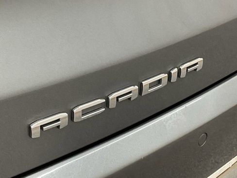 Used 2022 GMC Acadia Denali w/ Denali Ultimate Package image 24