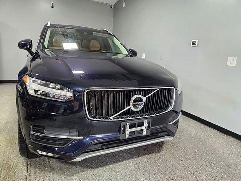 Used 2016 Volvo XC90 T6 Momentum w/ Momentum Plus Package image 8