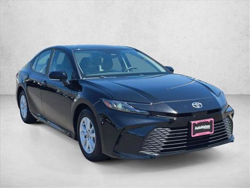 Certified 2025 Toyota Camry LE w/ Convenience Package FWD image 3