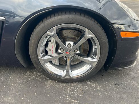 Used 2013 Chevrolet Corvette Grand Sport w/ 2LT Preferred Equipment Group image 25