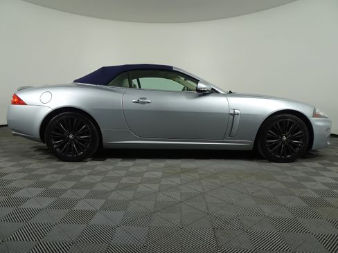 Used 2010 Jaguar XK Convertible image 51