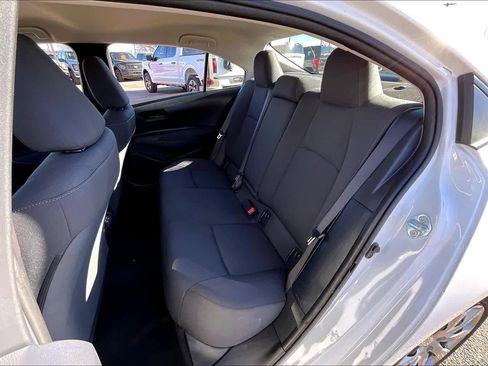 Used 2024 Toyota Corolla LE image 19