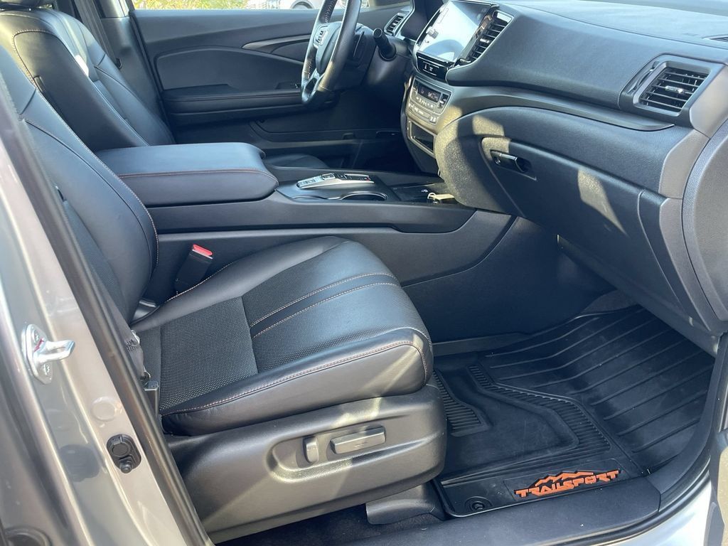 Used 2025 Honda Ridgeline TrailSport+ image 32