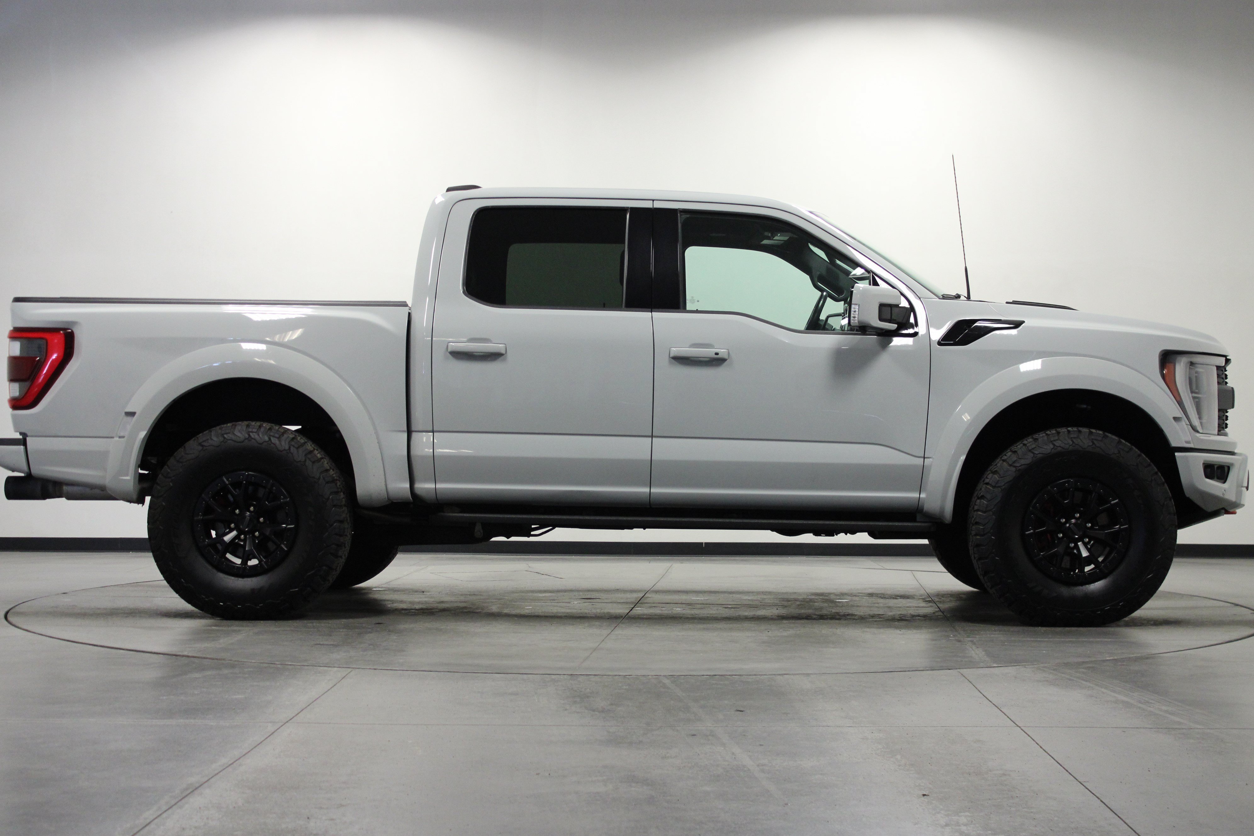 Used 2023 Ford F150 Raptor w/ Equipment Group 802A Raptor R AWD/4WD image 3