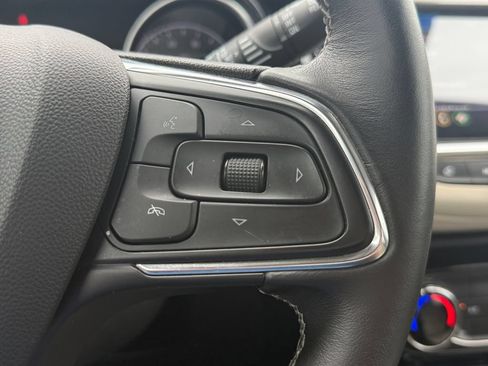 Used 2023 Buick Encore GX Preferred w/ Cold Weather Comfort Package FWD image 25