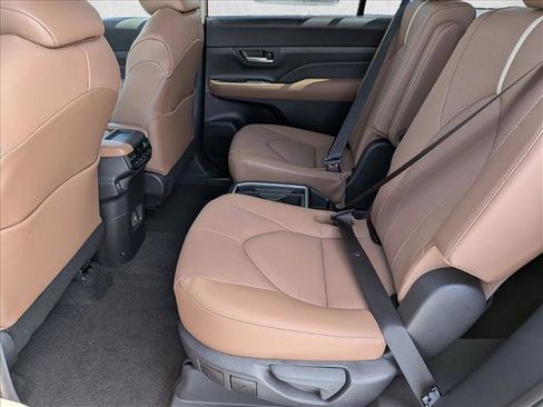 New 2026 Toyota Grand Highlander AWD image 15