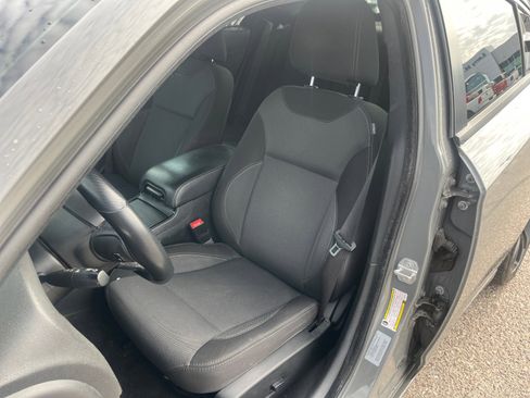 Used 2017 Dodge Charger SE w/ Blacktop Package image 14