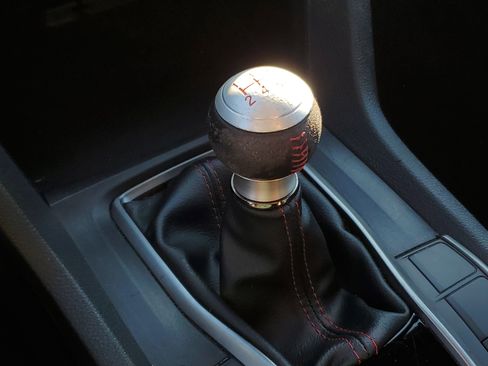 Used 2018 Honda Civic Si image 22