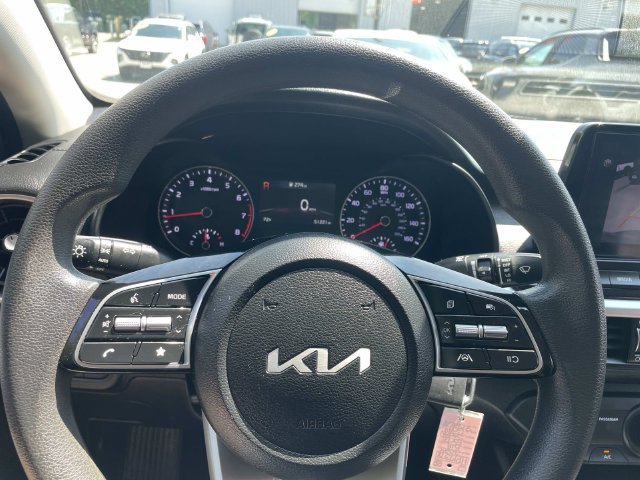 Used 2024 Kia Forte LXS FWD image 28