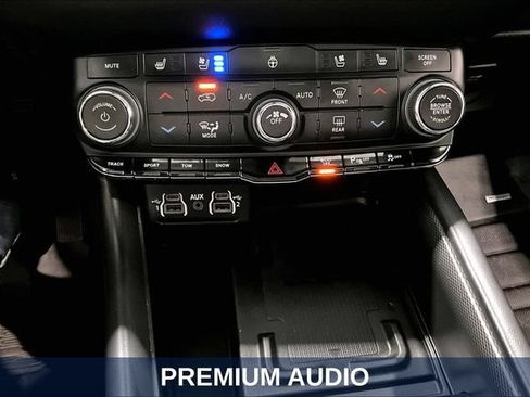 Used 2023 Dodge Durango R/T w/ Tow 'N Go Group AWD/4WD image 22