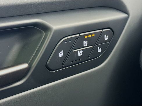 New 2026 Kia EV9 Wind image 24