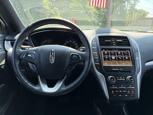 Used 2019 Lincoln MKC Premiere AWD/4WD image 12