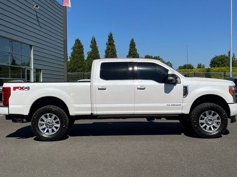 Used 2019 Ford F350 Limited AWD/4WD image 3