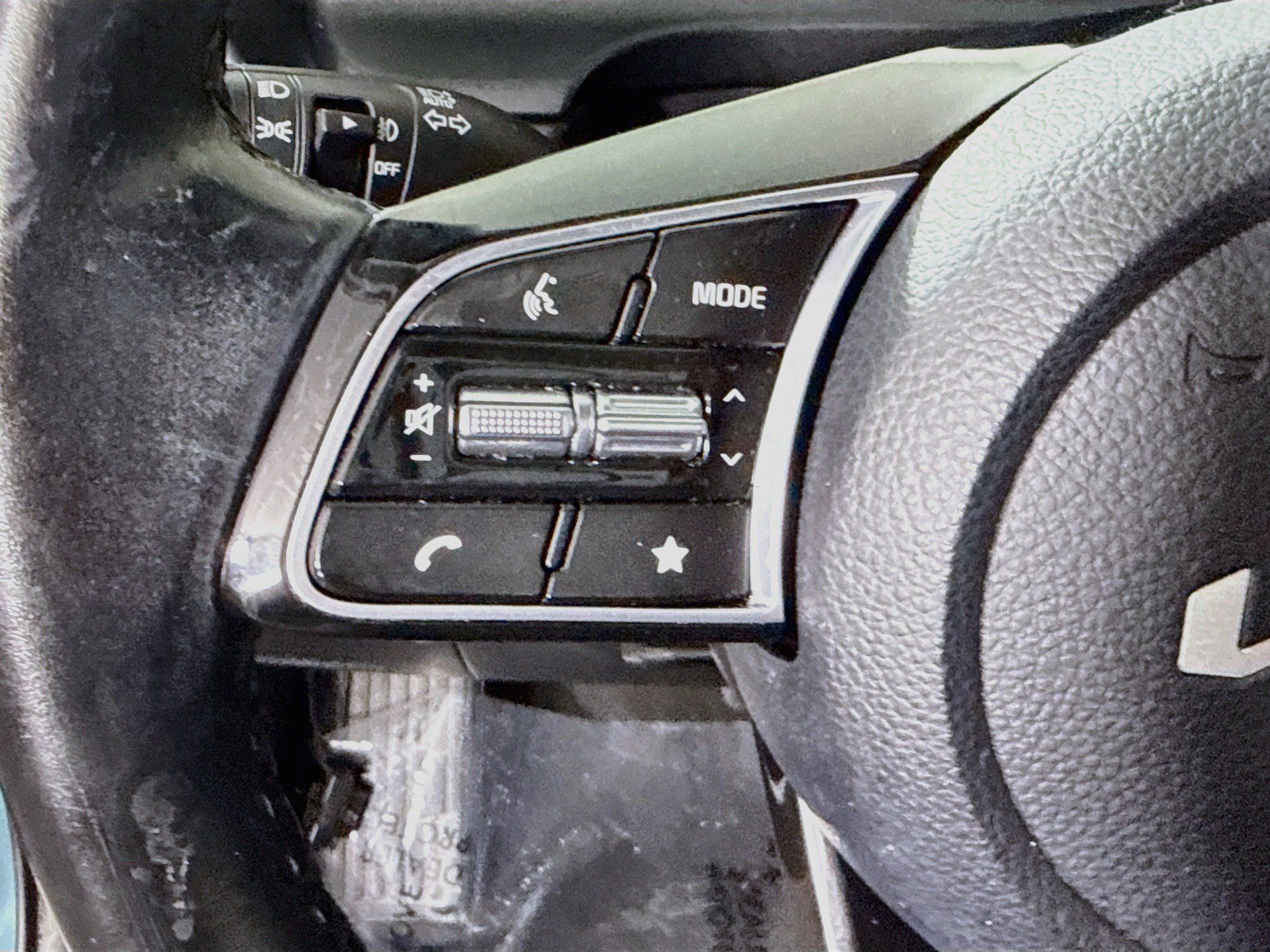 Used 2024 Kia Seltos EX FWD image 14