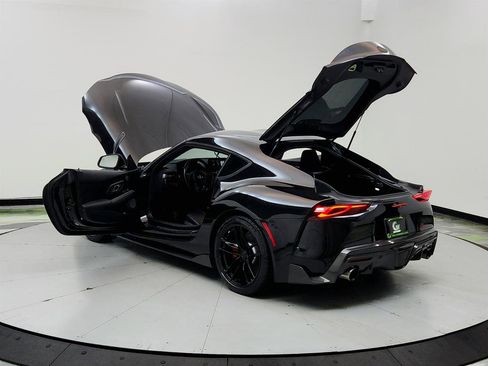 Used 2020 Toyota Supra Premium w/ Driver Assist Package RWD image 12