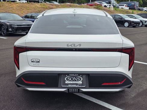New 2026 Kia K4 EX FWD image 11