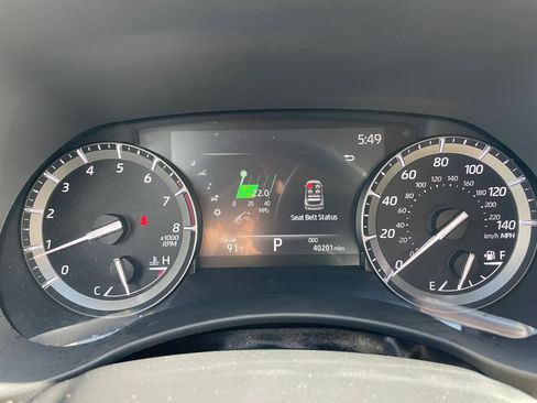 Used 2020 Toyota Highlander Limited FWD image 32