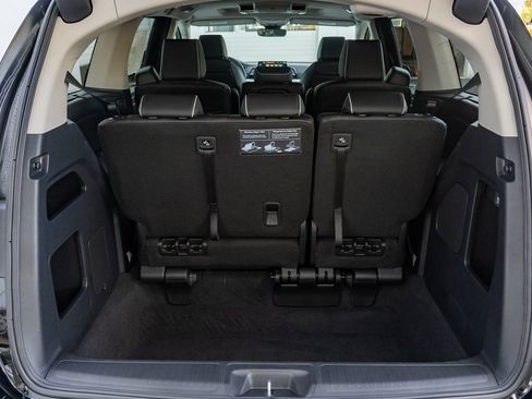 New 2026 Honda Odyssey Touring image 13