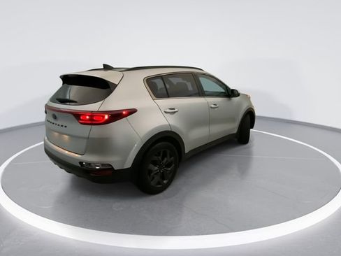 Used 2022 Kia Sportage Nightfall Edition FWD image 6