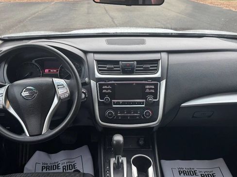 Used 2018 Nissan Altima 2.5 S w/ S Convenience Package image 10