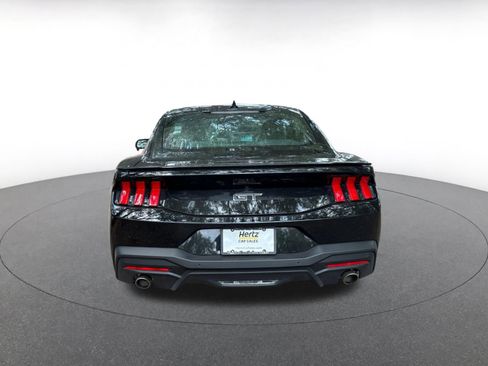 Used 2025 Ford Mustang GT Premium RWD image 6