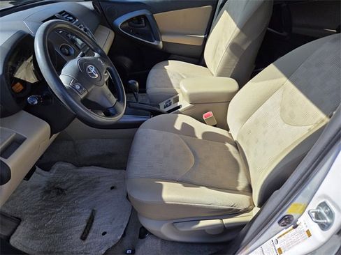 Used 2012 Toyota RAV4 4WD image 9
