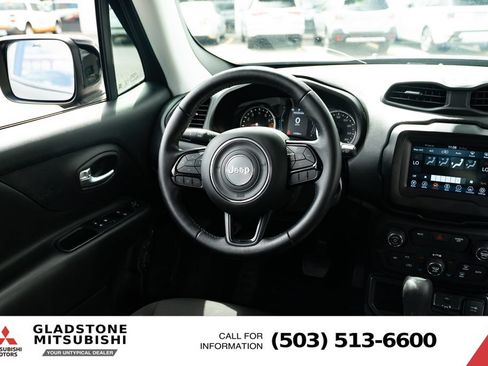 Used 2019 Jeep Renegade Altitude w/ Quick Order Package 2XM FWD image 10