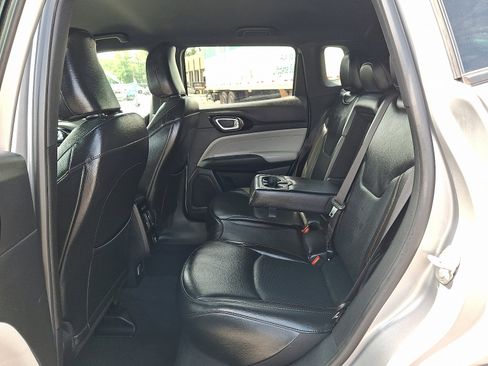 Certified 2023 Jeep Compass Limited AWD/4WD image 11