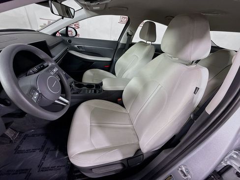 Certified 2025 Hyundai Sonata SE image 24