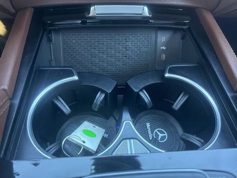 Used 2024 Mercedes-Benz GLE 450e 4MATIC image 32