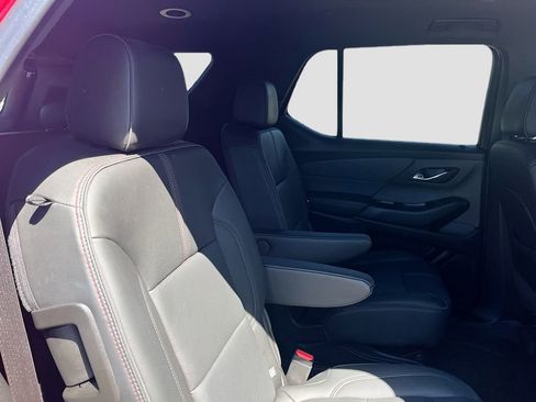 Used 2023 Chevrolet Traverse RS w/ LPO, Floor Liner Package image 29
