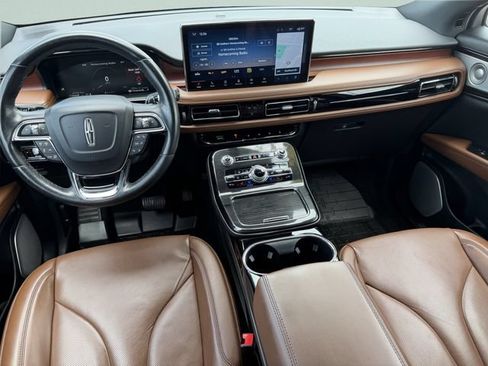 Used 2023 Lincoln Nautilus Reserve w/ Equipment Group 202A AWD/4WD image 18