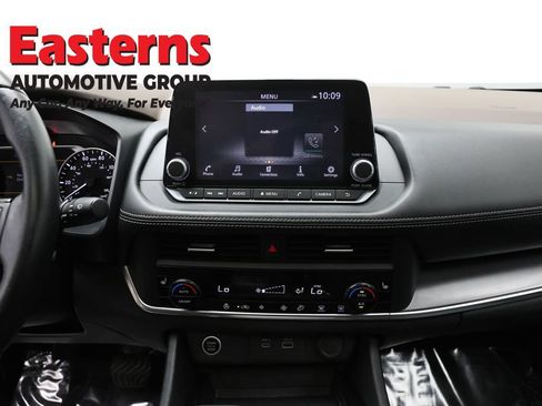Used 2023 Nissan Rogue SV w/ SV Premium B Package AWD/4WD image 12
