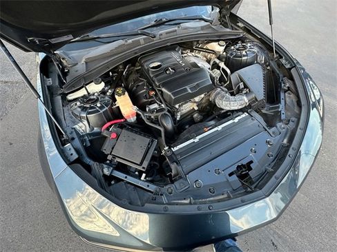 Used 2021 Chevrolet Camaro LT w/ Technology Package image 29