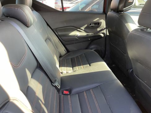 Used 2020 Nissan Kicks SR w/ SR Premium Package FWD image 8