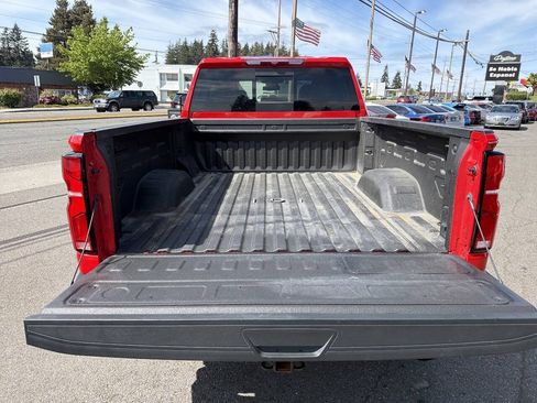 Used 2024 Chevrolet Silverado 2500 LTZ w/ LTZ Convenience Package AWD/4WD image 10