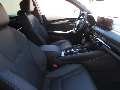 Certified 2025 Honda Accord Sport image 9