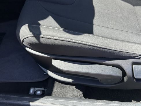 Used 2021 Hyundai Elantra SEL FWD image 11