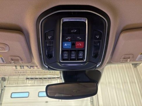 Used 2022 Jeep Grand Cherokee L Limited image 21