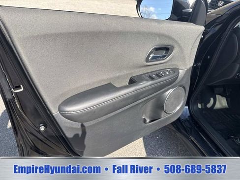 Used 2019 Honda HR-V EX image 18