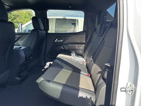 New 2026 Chevrolet Silverado EV Trail Boss w/ Plus Package image 24