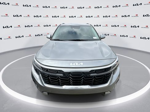 Certified 2024 Kia Seltos S image 3