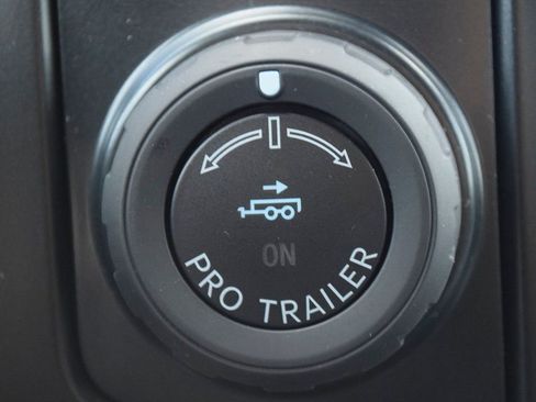 New 2025 Ford F350 Platinum w/ FX4 Off-Road Package image 16