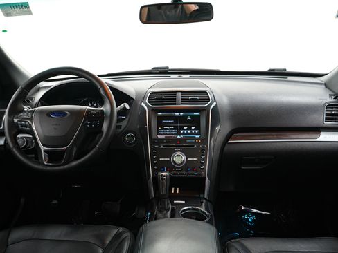 Used 2016 Ford Explorer Limited AWD/4WD image 13
